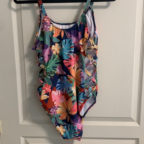 Tempt Me Cut Out Side Detailing Colourful Leaves One Piece Swimsuit Size M NWT - Picture 7 of 11